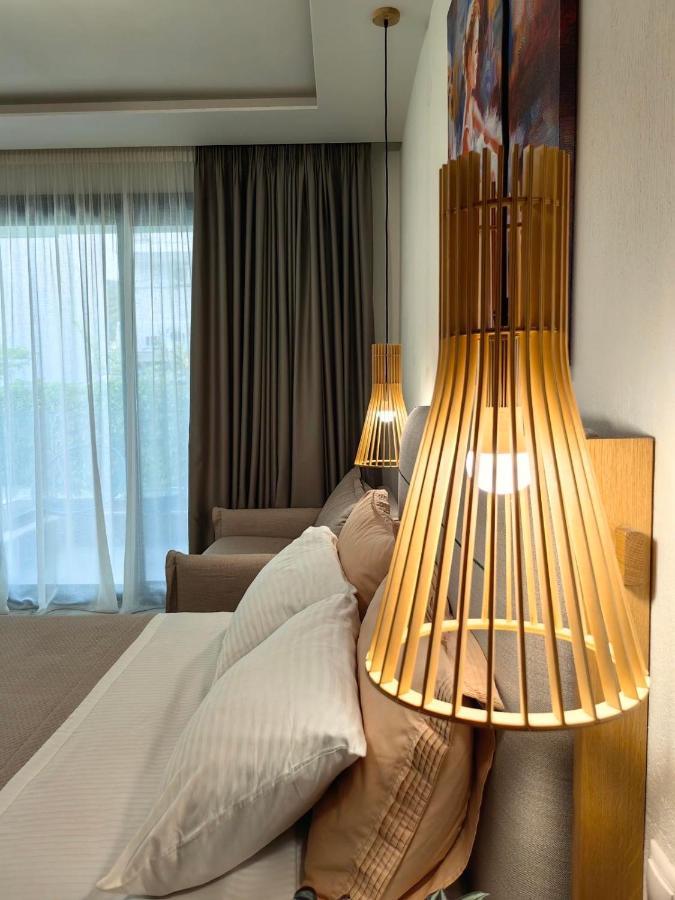 Wide Blue Luxury Boutique Suites Неос-Мармарас Экстерьер фото