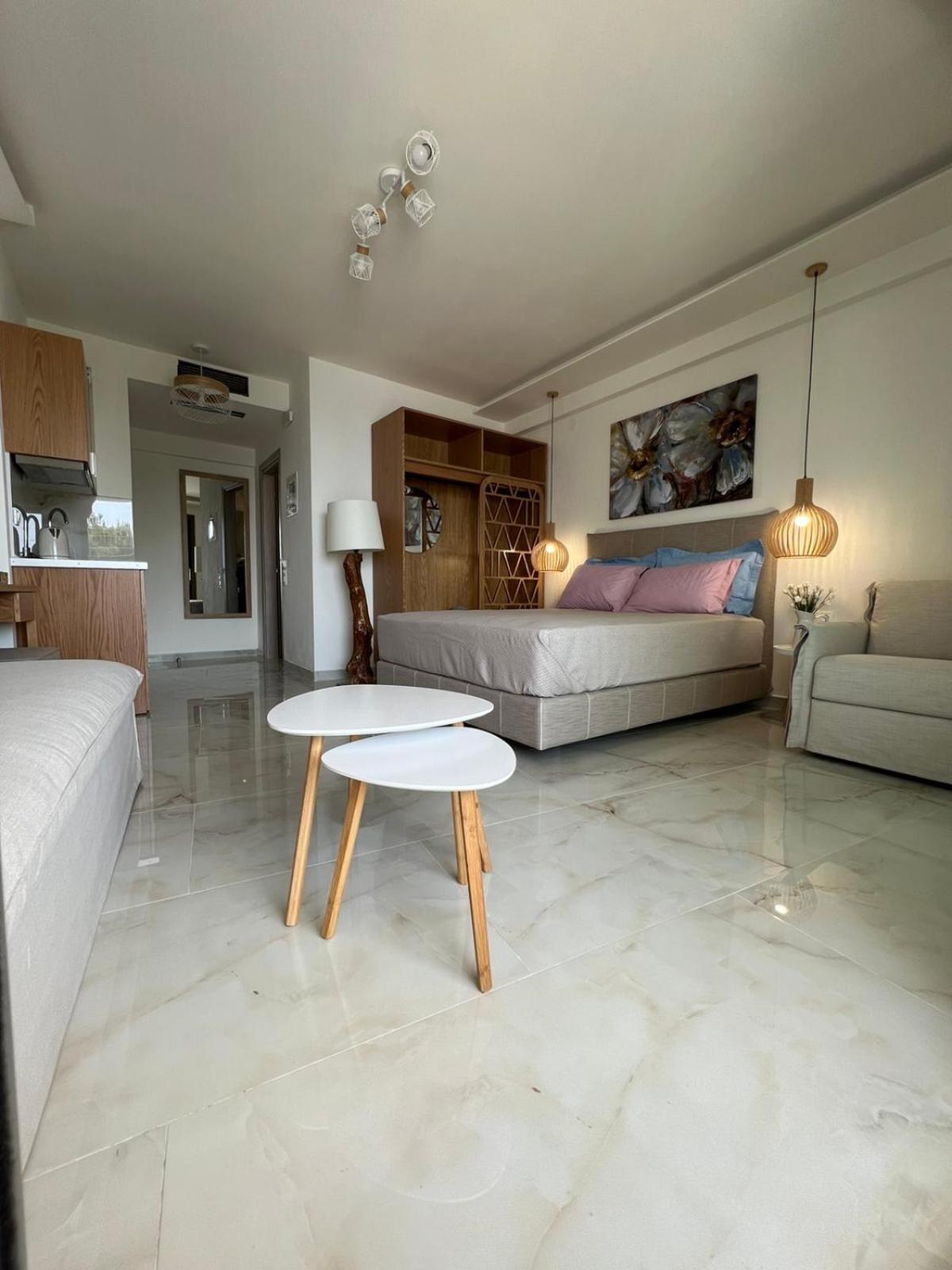 Wide Blue Luxury Boutique Suites Неос-Мармарас Экстерьер фото